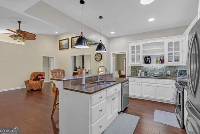 2660 Sandy Creek Circle, Loganville, GA 30052
