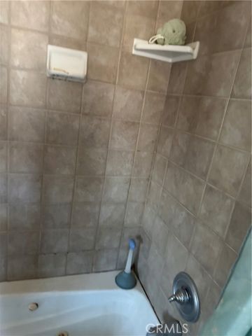 525 E 27th Street, Merced, CA 95340