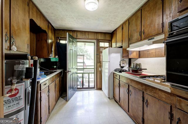 105 Meadow Lane SW, Cartersville, GA 30120