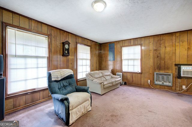 105 Meadow Lane SW, Cartersville, GA 30120