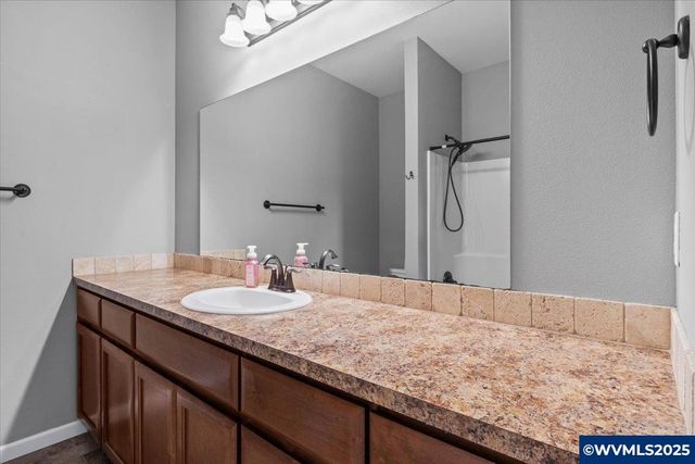 6068 NE Tuscan Lp, Albany, OR 97321