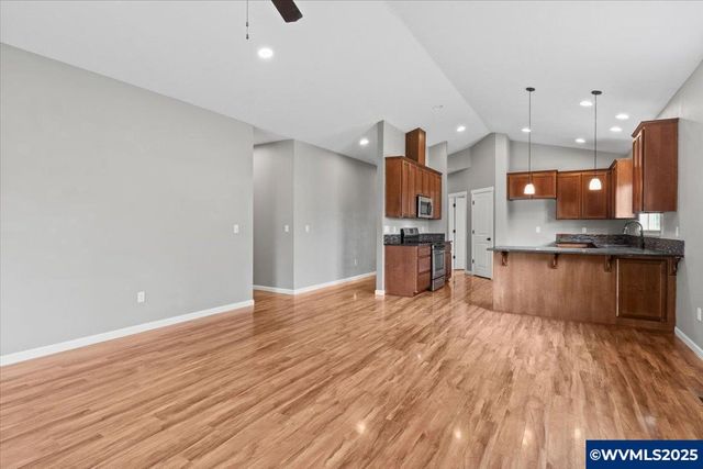 6068 NE Tuscan Lp, Albany, OR 97321