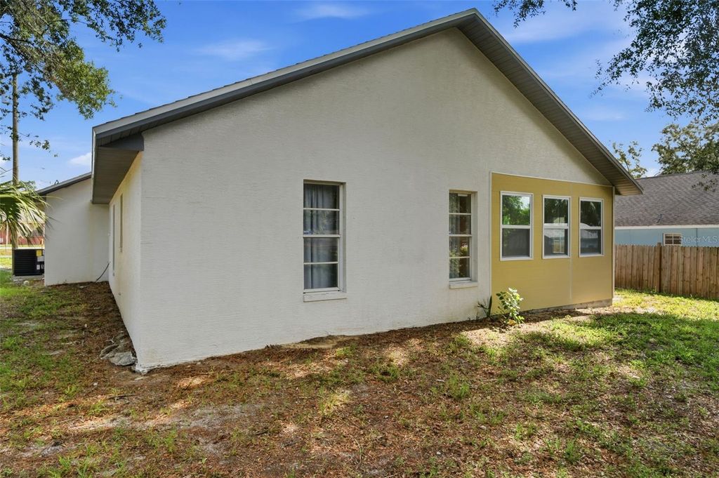 Image 43 of property listing at 5514 KENTUCKY AVENUE, New Port Richey, FL 34652