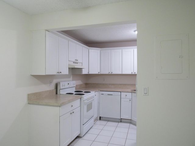 2110 SE Edler Drive, Stuart, FL 34994