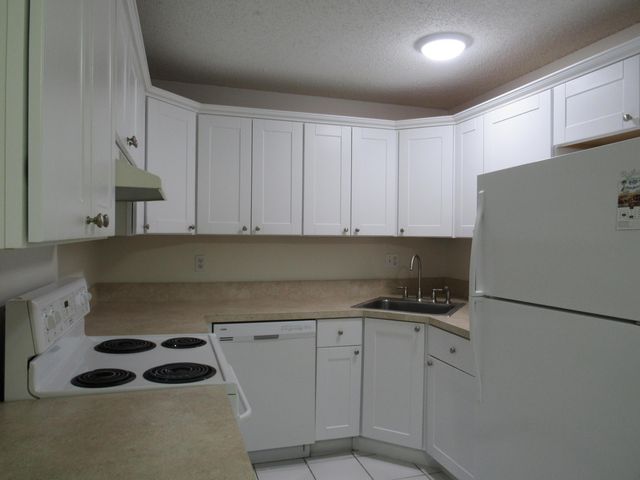 2110 SE Edler Drive, Stuart, FL 34994
