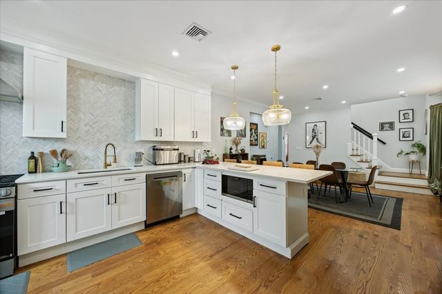 46 Addison St 2, Chelsea, MA 02150