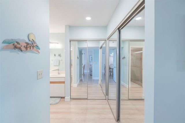 425 CERROMAR TERRACE 459, Venice, FL 34293