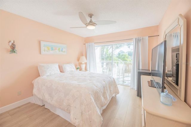 425 CERROMAR TERRACE 459, Venice, FL 34293