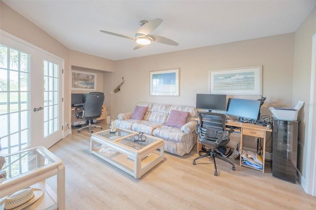 425 CERROMAR TERRACE 459, Venice, FL 34293