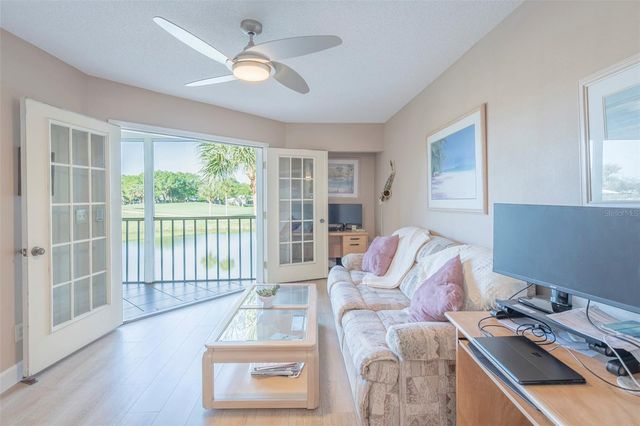 425 CERROMAR TERRACE 459, Venice, FL 34293