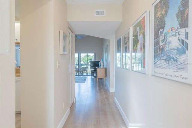 425 CERROMAR TERRACE 459, Venice, FL 34293