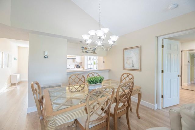 425 CERROMAR TERRACE 459, Venice, FL 34293