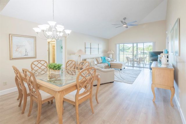 425 CERROMAR TERRACE 459, Venice, FL 34293