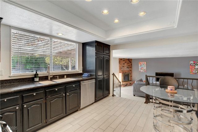 3589 Calmosa Street, Las Vegas, NV 89103