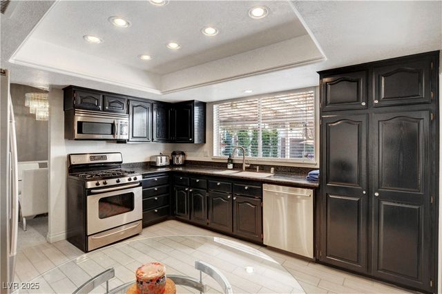 3589 Calmosa Street, Las Vegas, NV 89103