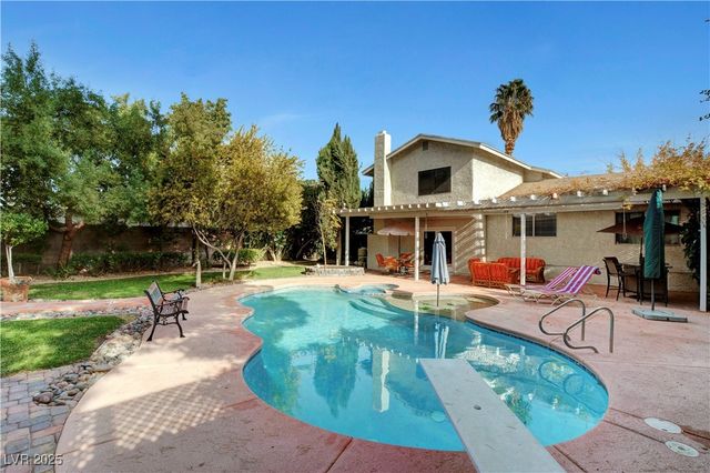 3589 Calmosa Street, Las Vegas, NV 89103