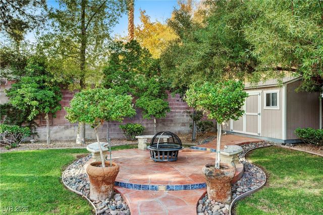 3589 Calmosa Street, Las Vegas, NV 89103