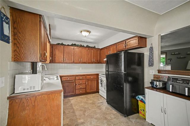 120 Baker Street, Buckner, MO 64016