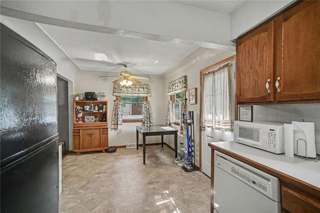 120 Baker Street, Buckner, MO 64016
