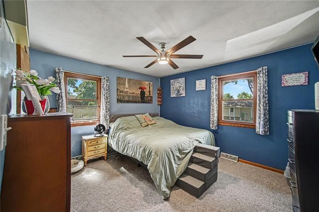 120 Baker Street, Buckner, MO 64016