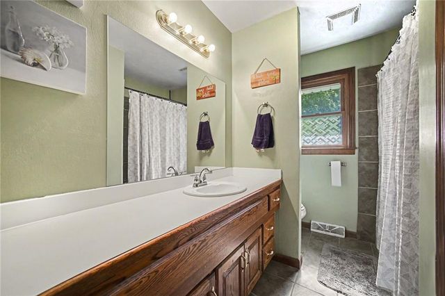 120 Baker Street, Buckner, MO 64016
