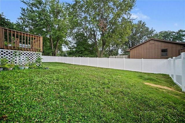 120 Baker Street, Buckner, MO 64016