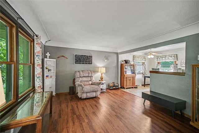 120 Baker Street, Buckner, MO 64016
