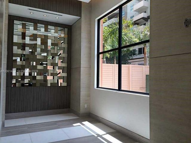 999 SW 1st Avenue 2511, Miami, FL 33130