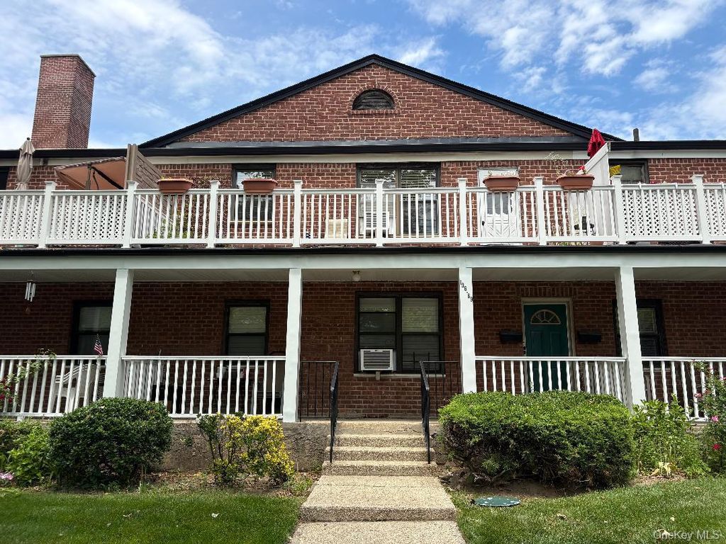 196-69 73 Avenue 2, Fresh Meadows, NY 11366