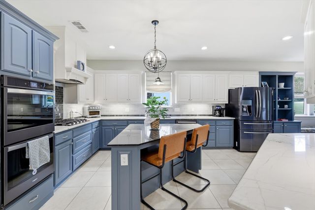 919 Kingwood Circle, Highland Village, TX 75077