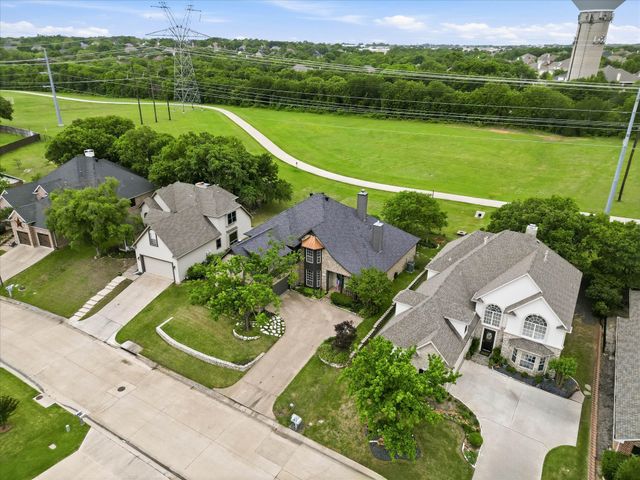 919 Kingwood Circle, Highland Village, TX 75077