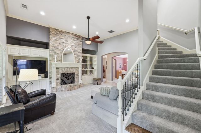 919 Kingwood Circle, Highland Village, TX 75077