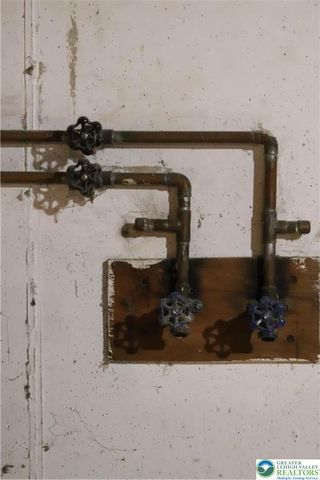 2039 West Bangor Road, Bangor Boro, PA 18013