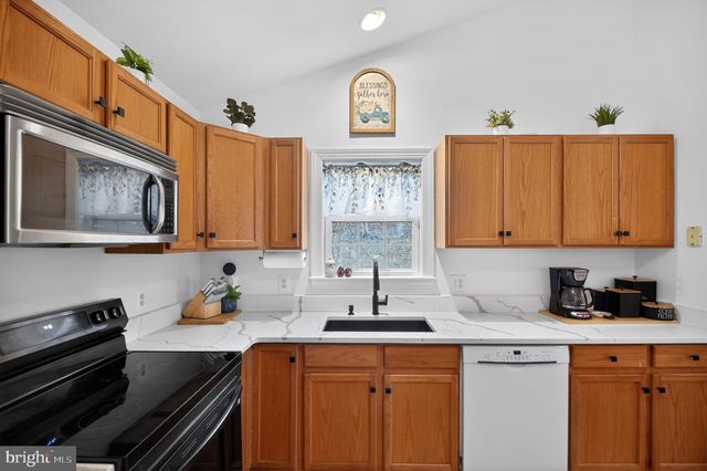 365 VESEY DR, Front Royal, VA 22630