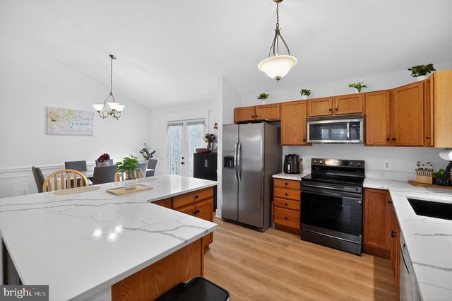 365 VESEY DR, Front Royal, VA 22630