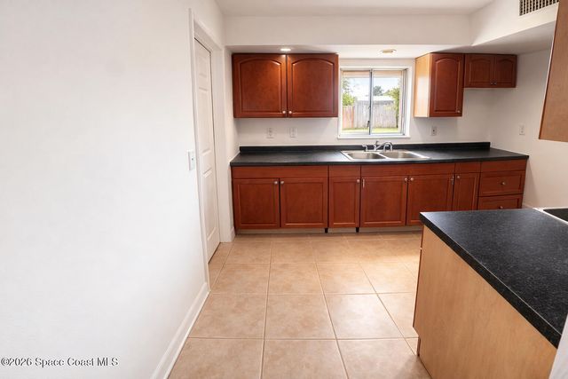 926 Chace Lane NE, Palm Bay, FL 32905