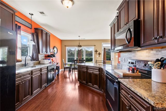 33 Pay, Gordo, AL 35466