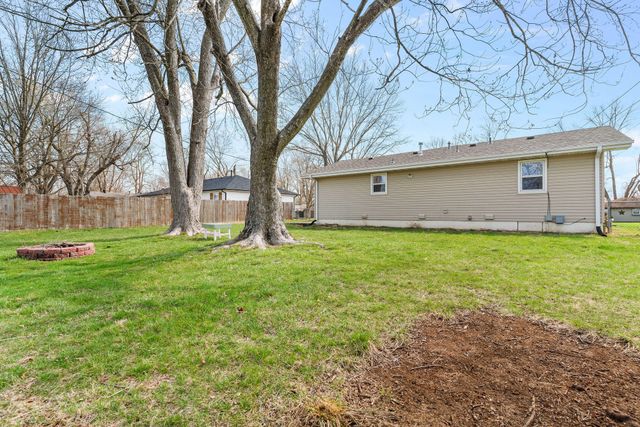 4037 W Gardenia Drive, Battlefield, MO 65619