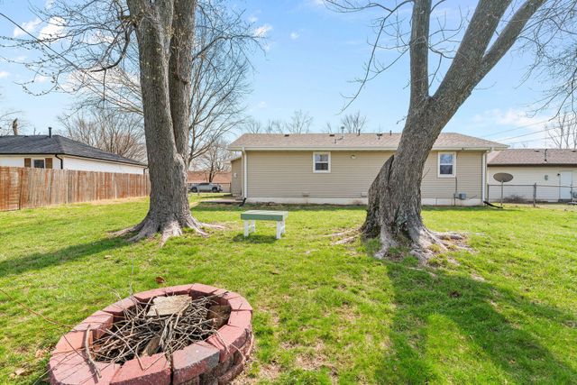 4037 W Gardenia Drive, Battlefield, MO 65619