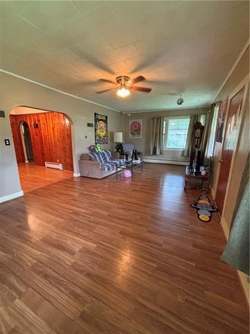 303 N Cayuga Street, Frontenac, KS 66763