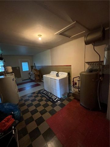 303 N Cayuga Street, Frontenac, KS 66763