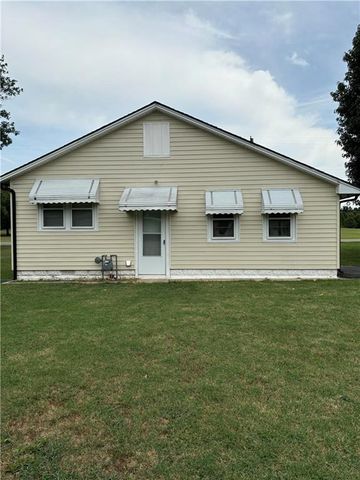 303 N Cayuga Street, Frontenac, KS 66763