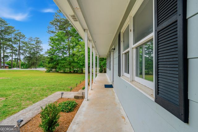 132 Allen Memorial Drive SW, Milledgeville, GA 31061
