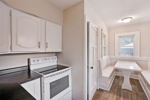 2207 Beaver Avenue, Des Moines, IA 50310