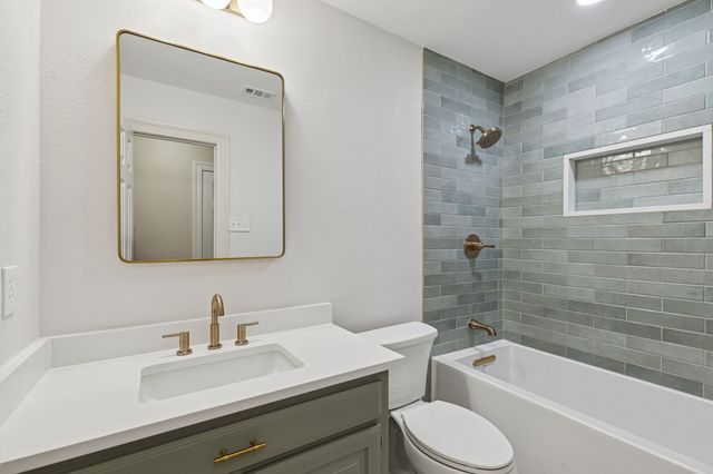 7207 Abrams Place Court, Dallas, TX 75231