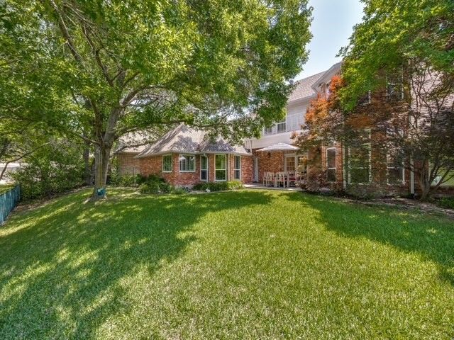7207 Abrams Place Court, Dallas, TX 75231