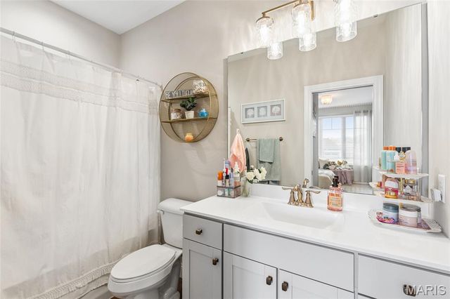 171 Wyndgate Valley Drive, Lake St Louis, MO 63367