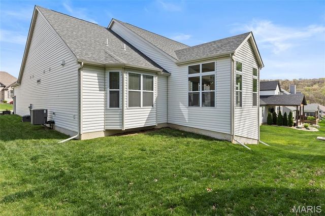 171 Wyndgate Valley Drive, Lake St Louis, MO 63367