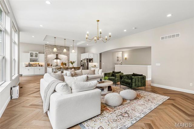 171 Wyndgate Valley Drive, Lake St Louis, MO 63367