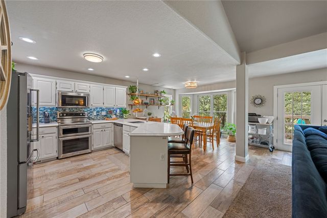 30 Duvall Lane, Bella Vista, AR 72715